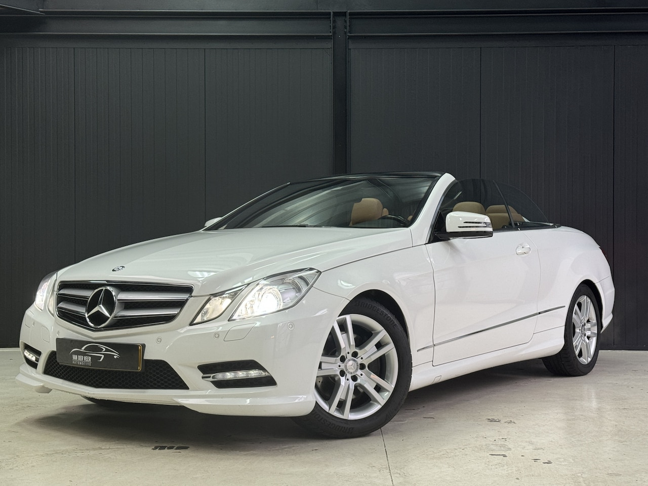 Mercedes-Benz E-klasse Cabrio - 200 CGI Elegance 184PK Automaat | Leder | Stoel + nekverwarming | Xenon | Distributieketti - AutoWereld.nl