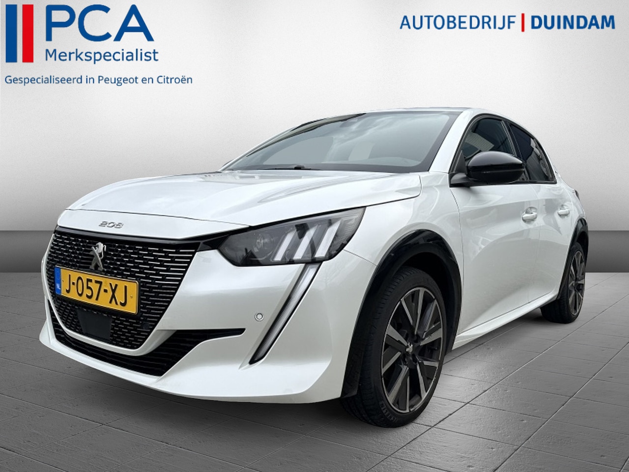 Peugeot 208 - 1.2 GT-Line | Duindam Original | Keyless & Draadloze telefoonlad - AutoWereld.nl