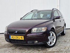 Volvo V50 - 2.5 T5 Elan LPG-G3 paars APK Leer/ Navi/Elek.stoelen