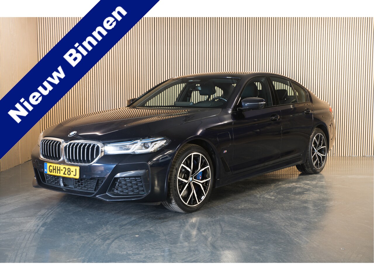 BMW 5-serie - 545e xDrive High Executive M-Sport - Haman Kardon premium audio - Stoel/Stuurverwarming - - AutoWereld.nl