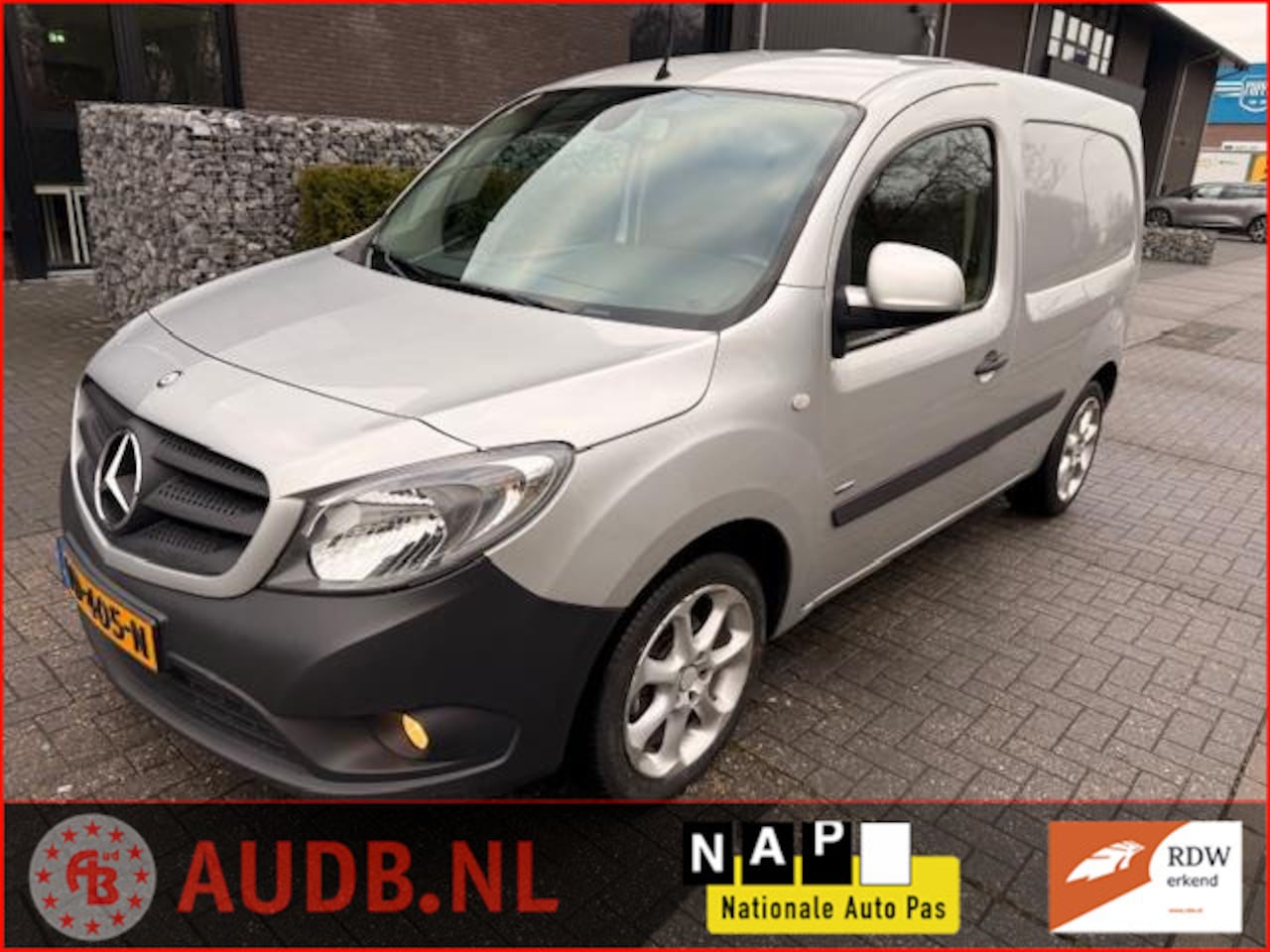 Mercedes-Benz Citan - 109 CDI BlueEFFICIENCY |17 INCH | AIRCO | APK TOT DEC. | - AutoWereld.nl