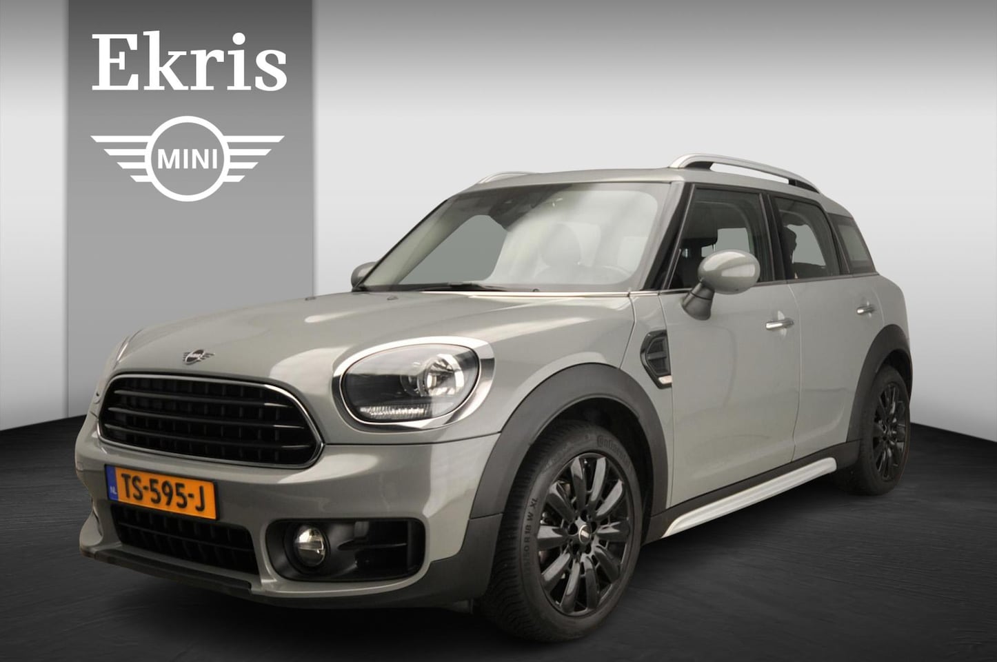 MINI Countryman - One Navigatie / Trekhaak afneembaar / Climate / Cruise / Carplay / Alu wielen 18 inch - AutoWereld.nl