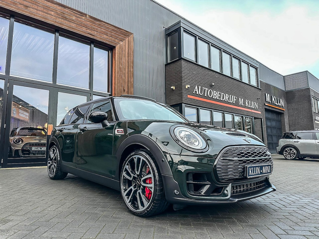 MINI Clubman - Mini 2.0 JCW ALL4 John Cooper Works F1 Aut 306pk/Pano/Camera/HK/Vol/NP:73.000,- - AutoWereld.nl