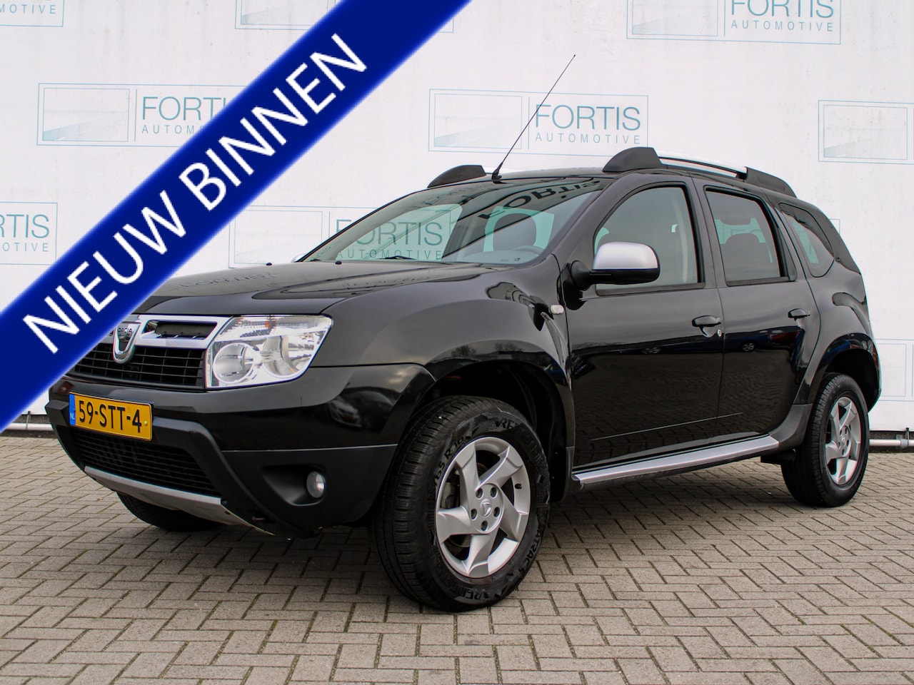 Dacia Duster - 1.6 Aniversare 2wd NL AUTO | AIRCO | LEDER | PDC | - AutoWereld.nl