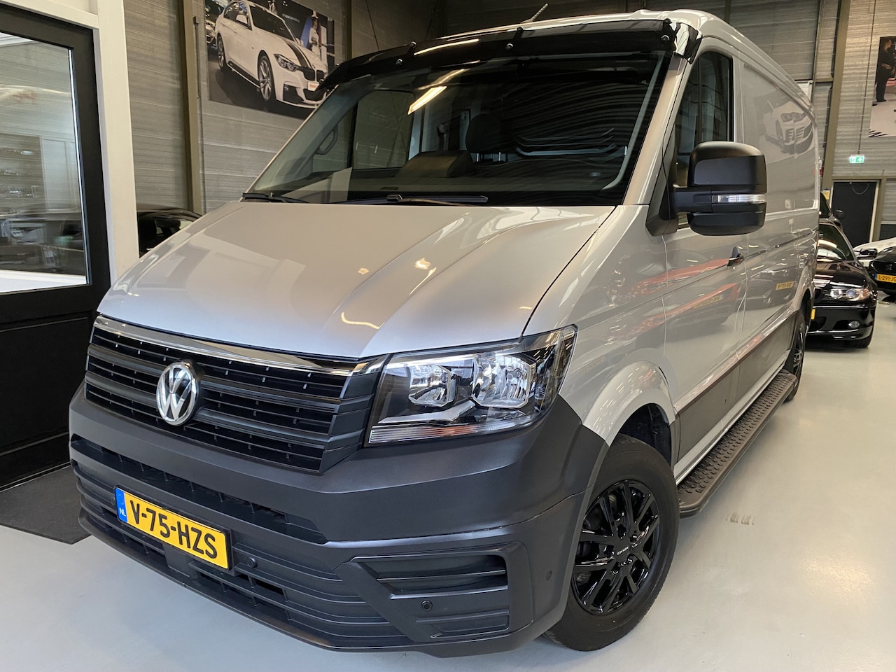 Volkswagen Crafter - 35 2.0 TDI L3H2 Comfortline Navi, Pdc, Camera, LMV - AutoWereld.nl