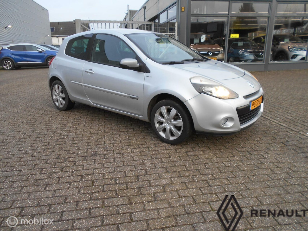 Renault Clio - 1.6 Night & Day - AutoWereld.nl