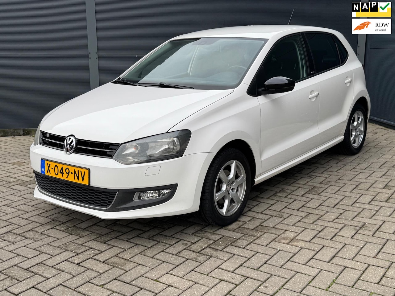 Volkswagen Polo - 1.2-12V 5 Deurs / Airco / Facelift - AutoWereld.nl