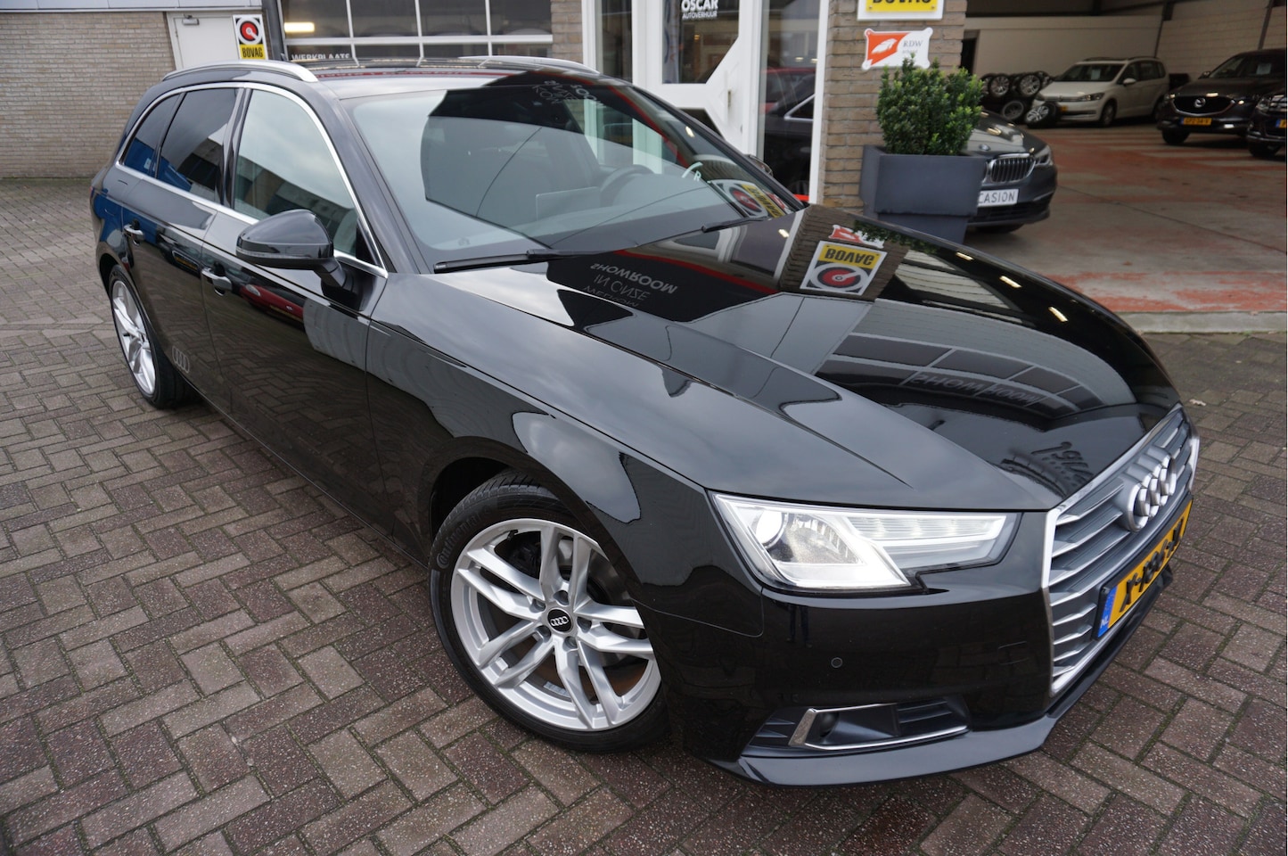 Audi A4 Avant - 2.0 TFSI ultra Sport Pro Line Spring Advantage Automaat - AutoWereld.nl