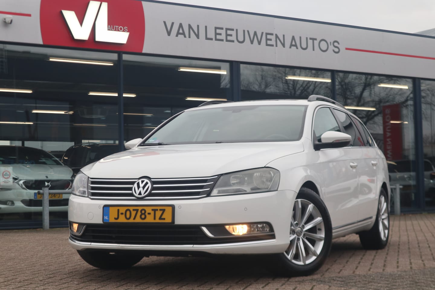 Volkswagen Passat Variant - 1.8 TSI Highline | Nieuw Binnen! | Automaat | Pano | Adaptieve Vering - AutoWereld.nl