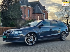 Volkswagen Passat - 2.0 FSI Highline Business