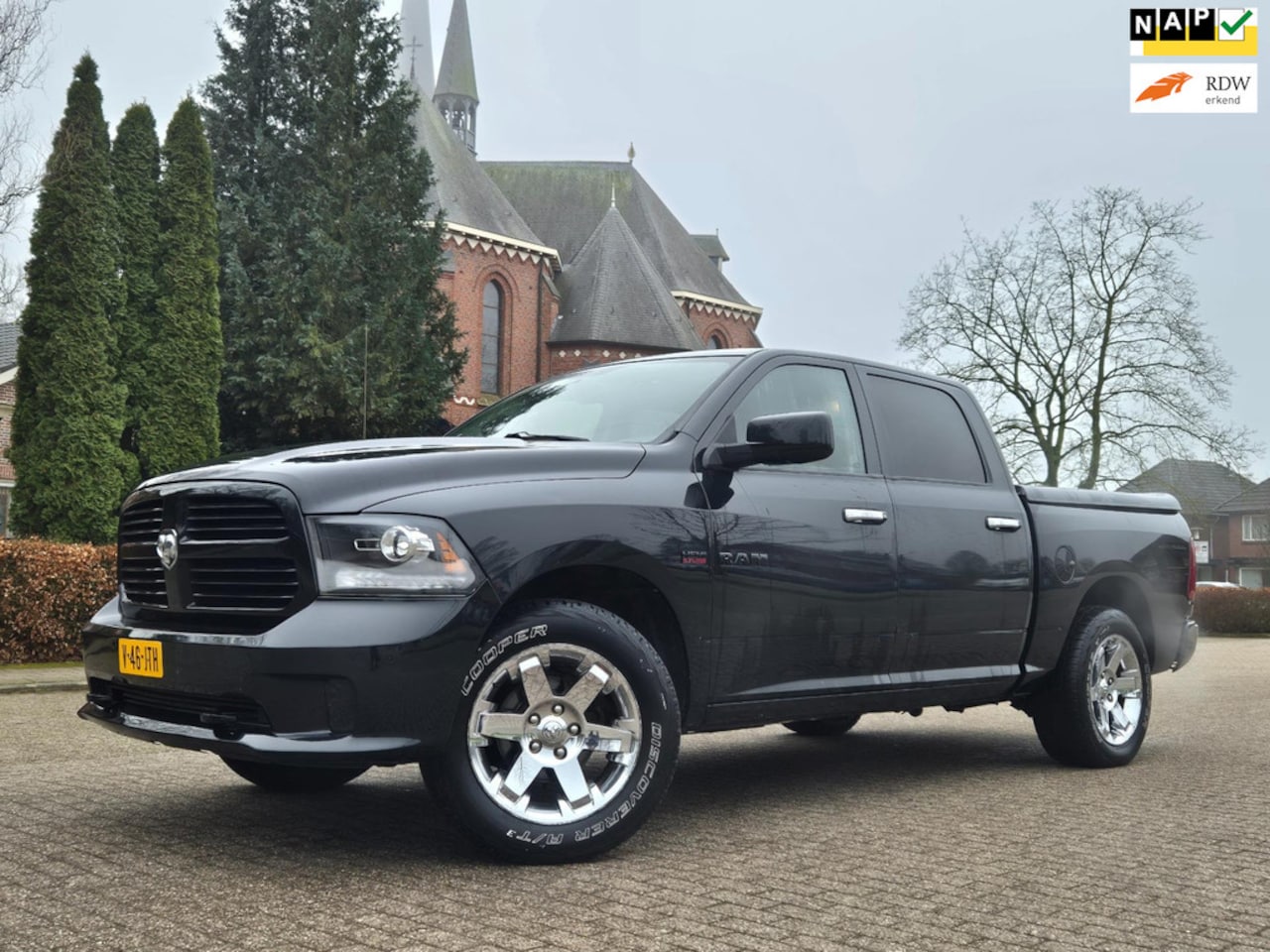 Dodge Ram 1500 - 5.7 V8 4x4 Crew Cab 5'7 Laramie 5.7 V8 4x4 Crew Cab 5'7 Laramie - AutoWereld.nl