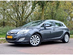 Opel Astra - 1.4 Turbo Cosmo