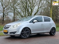 Opel Corsa - 1.2-16V Essentia