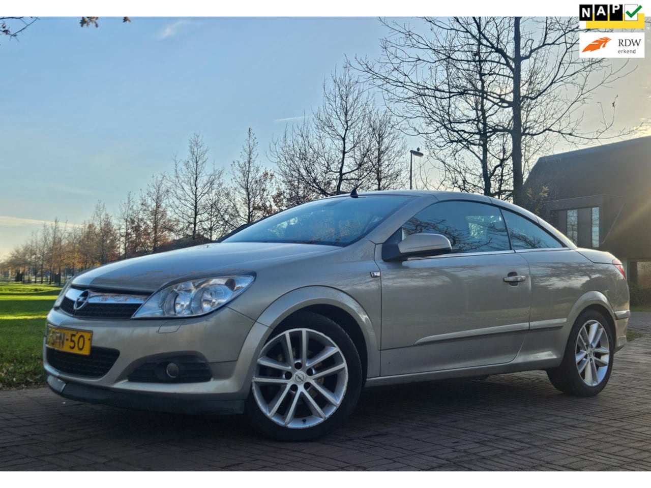 Opel Astra TwinTop - 1.6 Temptation 1.6 Temptation - AutoWereld.nl