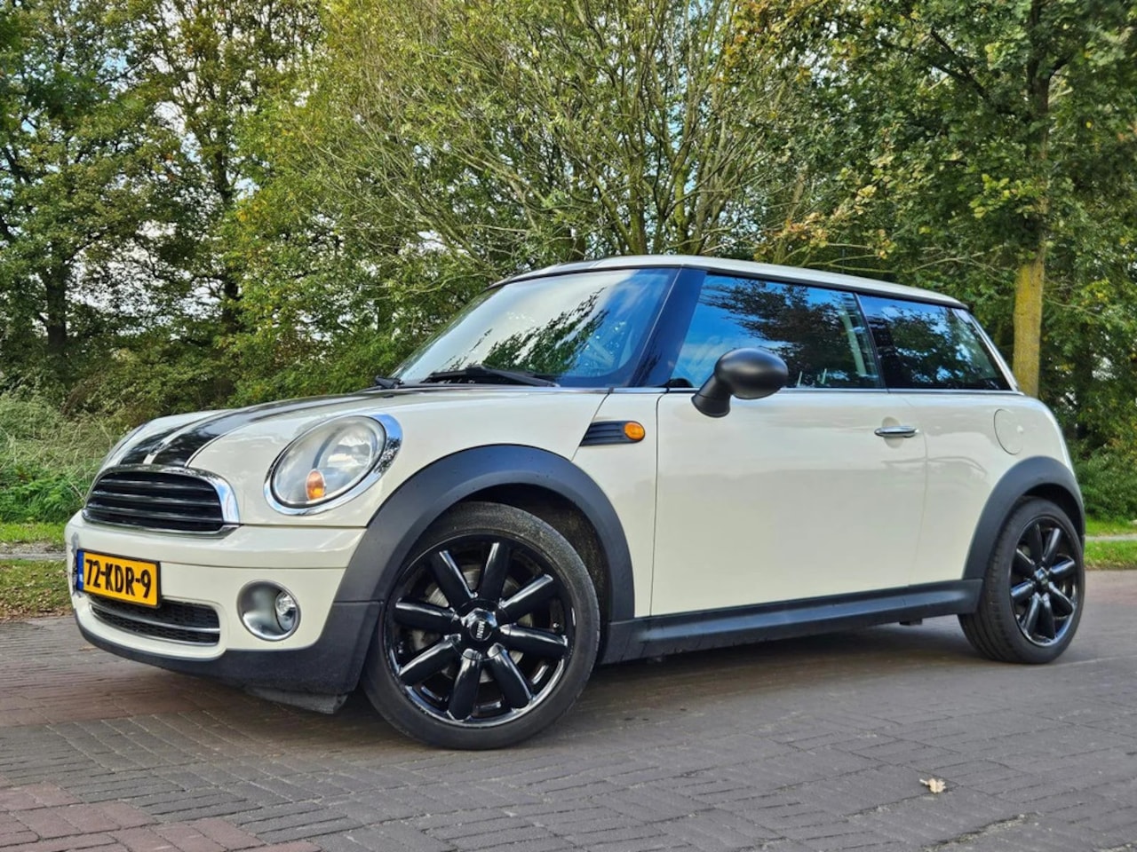 MINI One - Mini 1.4 50th Anniversary 190/350 - AutoWereld.nl