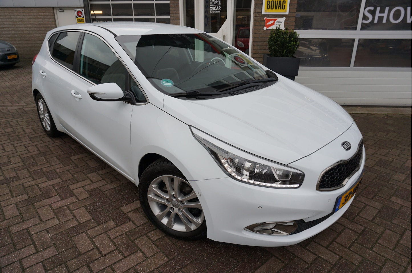 Kia Cee'd - 1.6 GDI Super Pack 1.6 GDI Super Pack - AutoWereld.nl