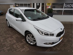 Kia Cee'd - 1.6 GDI Super Pack