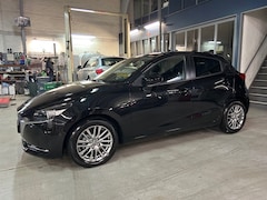 Mazda 2 - 2 1.5 SKYACTIV-G 90PK Luxury | Apple carplay / Android auto | Navigatie | Camera | Cruise