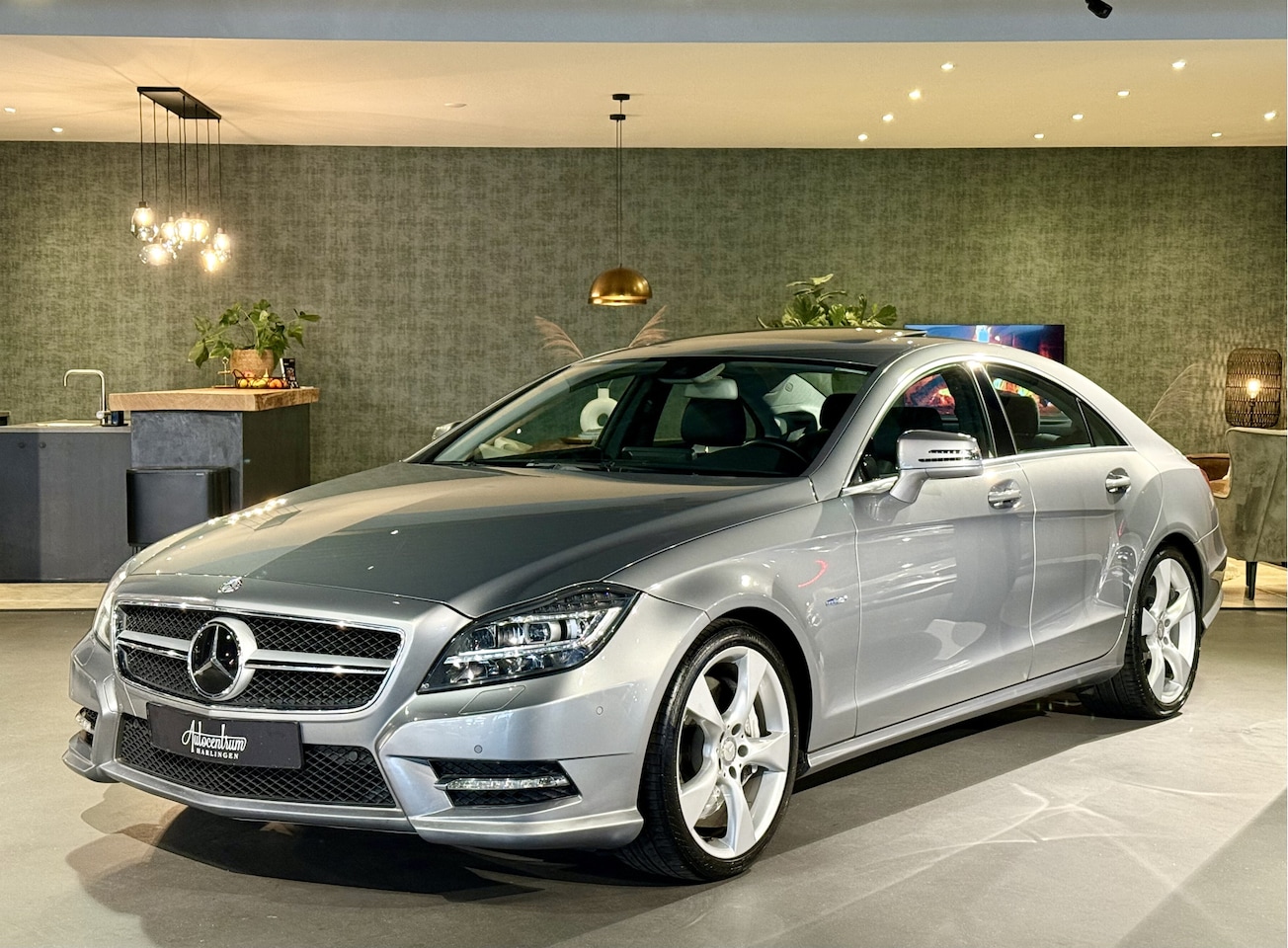 Mercedes-Benz CLS-klasse - 500 V8 AMG 550+PK I Sch.Dak I Leer - AutoWereld.nl