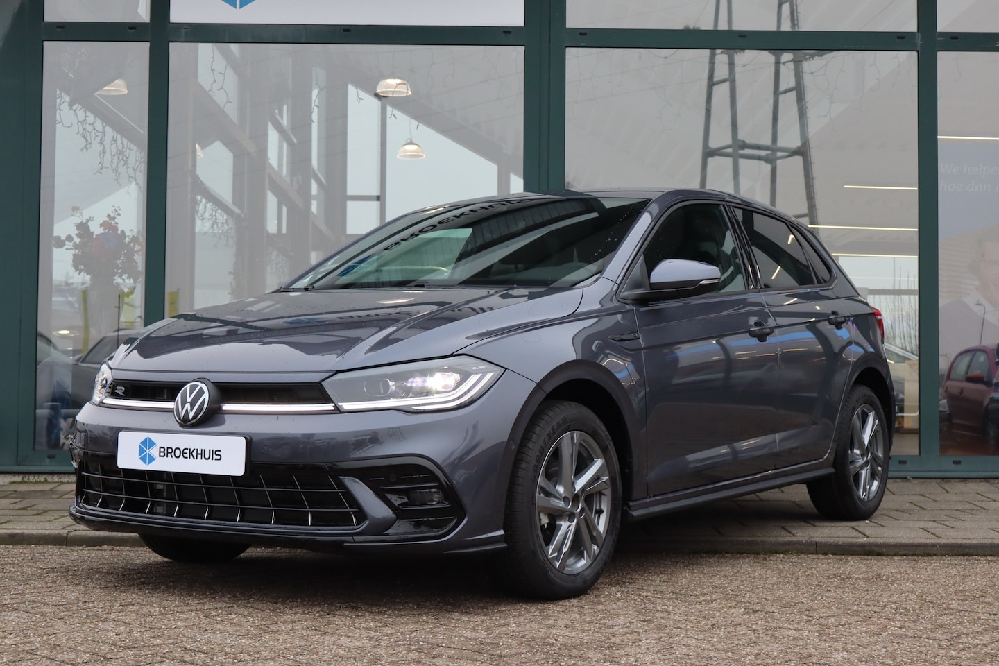 Volkswagen Polo - 1.0 TSI 95 7DSG R-Line Edition | 'App-Connect' draadloze smartphone integratie | Achterlic - AutoWereld.nl