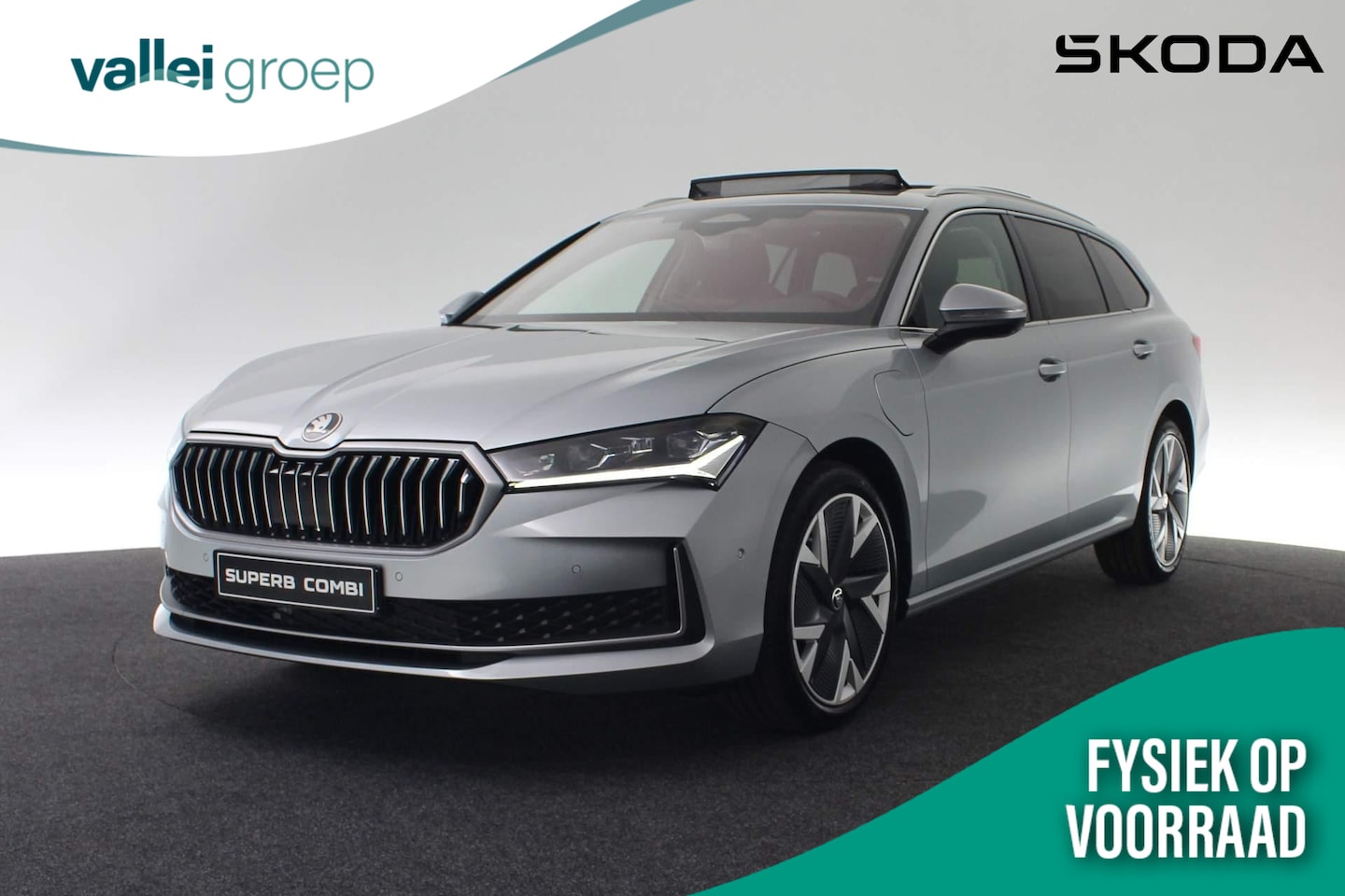 Skoda Superb Combi - Business Edition 1.5 TSI PHEV 204PK | Pano | 360 Camera | Keyless | Stoelventilatie | Park - AutoWereld.nl