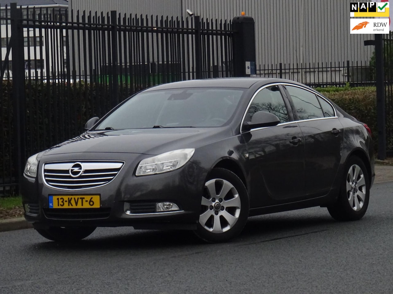 Opel Insignia - 1.6 T Edition NAP/NAVI/CRUISE/PDC/APK 2026 - AutoWereld.nl