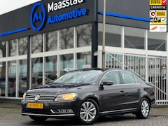 Volkswagen Passat - 1.8 TSI Navi Trekhaak Volledig VW onderhouden Nieuwe APK Airco LM velgen Topstaat