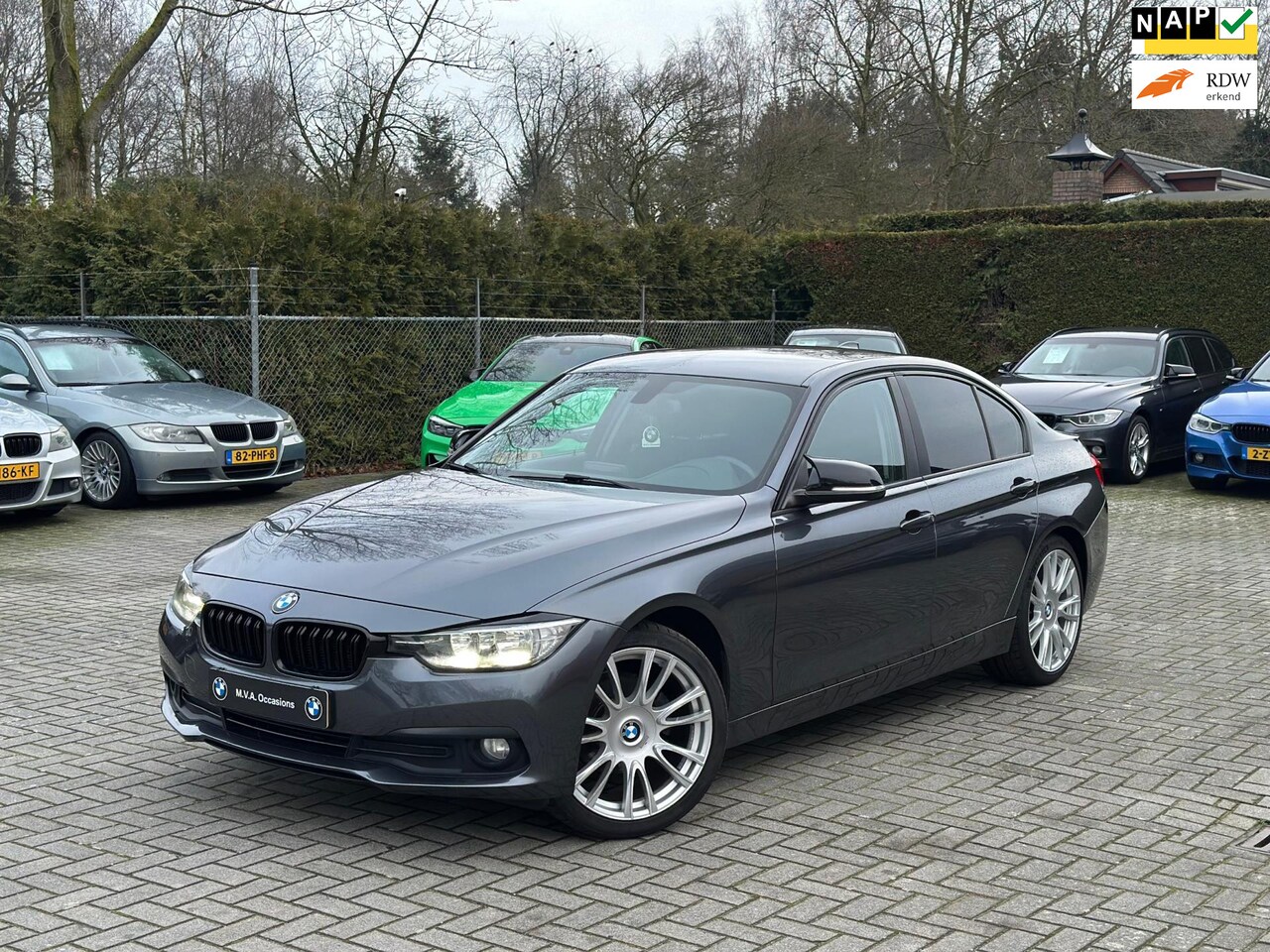 BMW 3-serie - 318i Centennial Executive|Climate control|18 inch|Stoelverw.|Nette staat.. - AutoWereld.nl