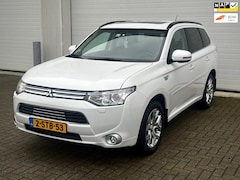 Mitsubishi Outlander - 2.0 PHEV Instyle Climate|Navi | Camera| Pano|Leder