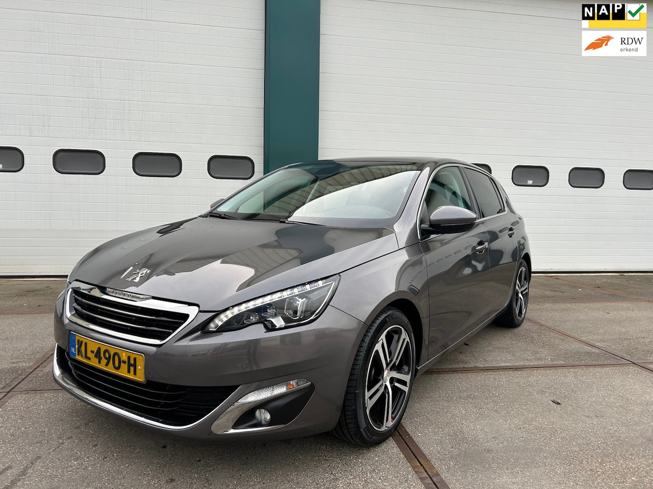 Peugeot 308 - 1.2 PureTech Allure Nieuwstaat 96.000Km ! - AutoWereld.nl