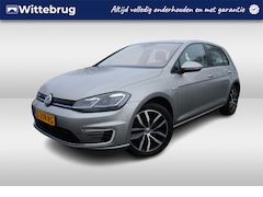 Volkswagen e-Golf - E-DITION DSG Automaat Navigatie / LM 17 inch / Parkeersensoren / LED / Camera