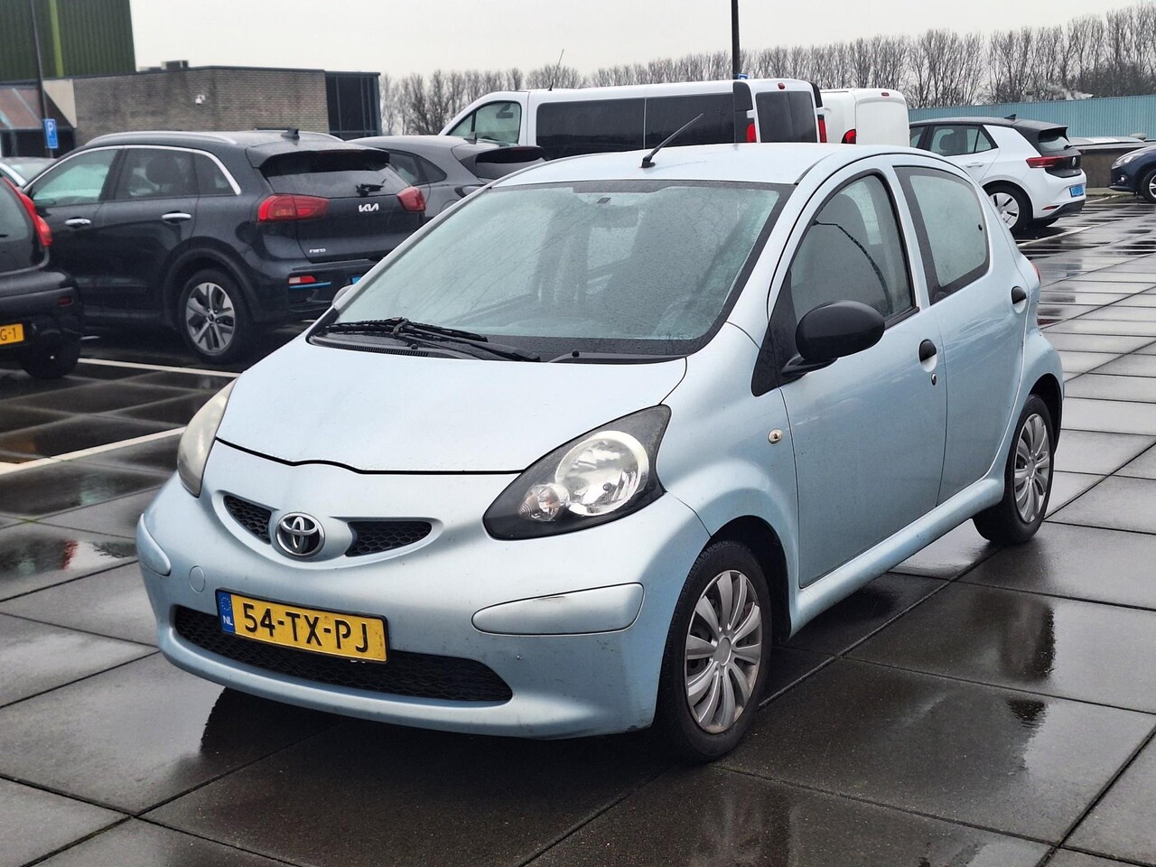 Toyota Aygo - € 2150,-1.0-12V Nwe Apk Nwe Koppeling Nwe OH Beurt 5drs Airco - AutoWereld.nl