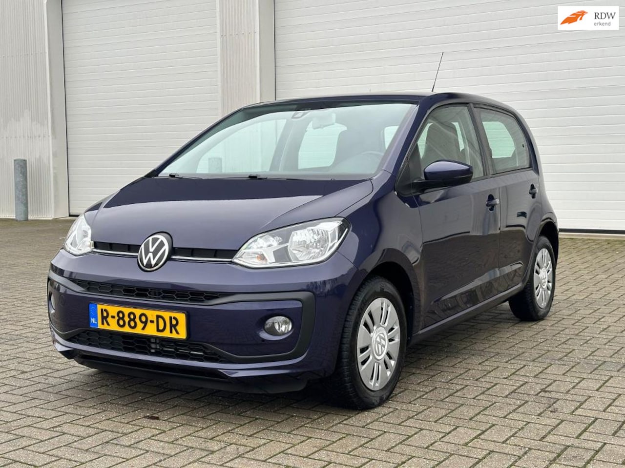 Volkswagen Up! - 1.0 BMT high up! Airco| Stoelverwarming | Bluetooth audio - AutoWereld.nl