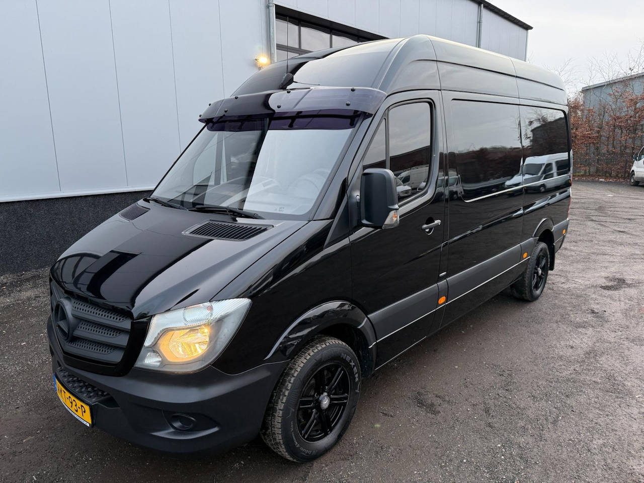 Mercedes-Benz Sprinter - 211 2.2 CDI Gechipt 220PK L2H2 Airco / Camera - AutoWereld.nl