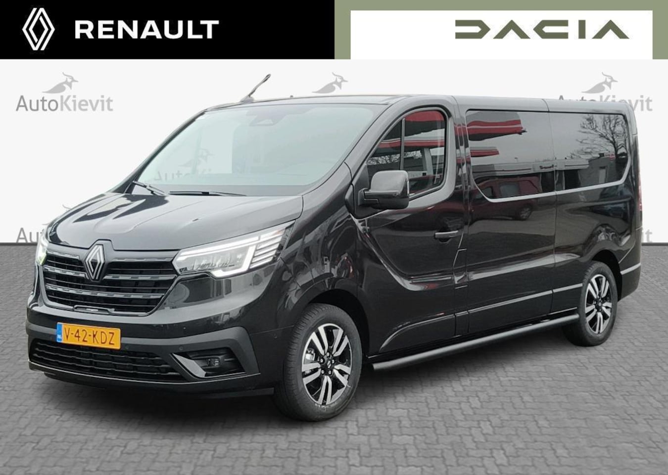 Renault Trafic - 2.0 Blue dC1 150 EDC T30 L2H1 Extra - 125th Anniversary - Alarm / Trekhaak / Passagierssto - AutoWereld.nl