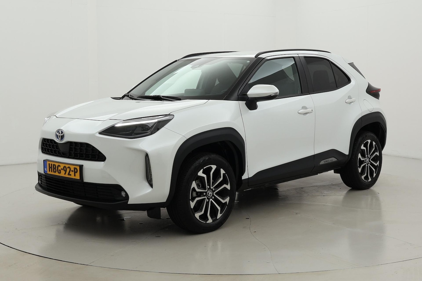 Toyota Yaris Cross - 1.5 Hybrid Dynamic | Navigatie - AutoWereld.nl