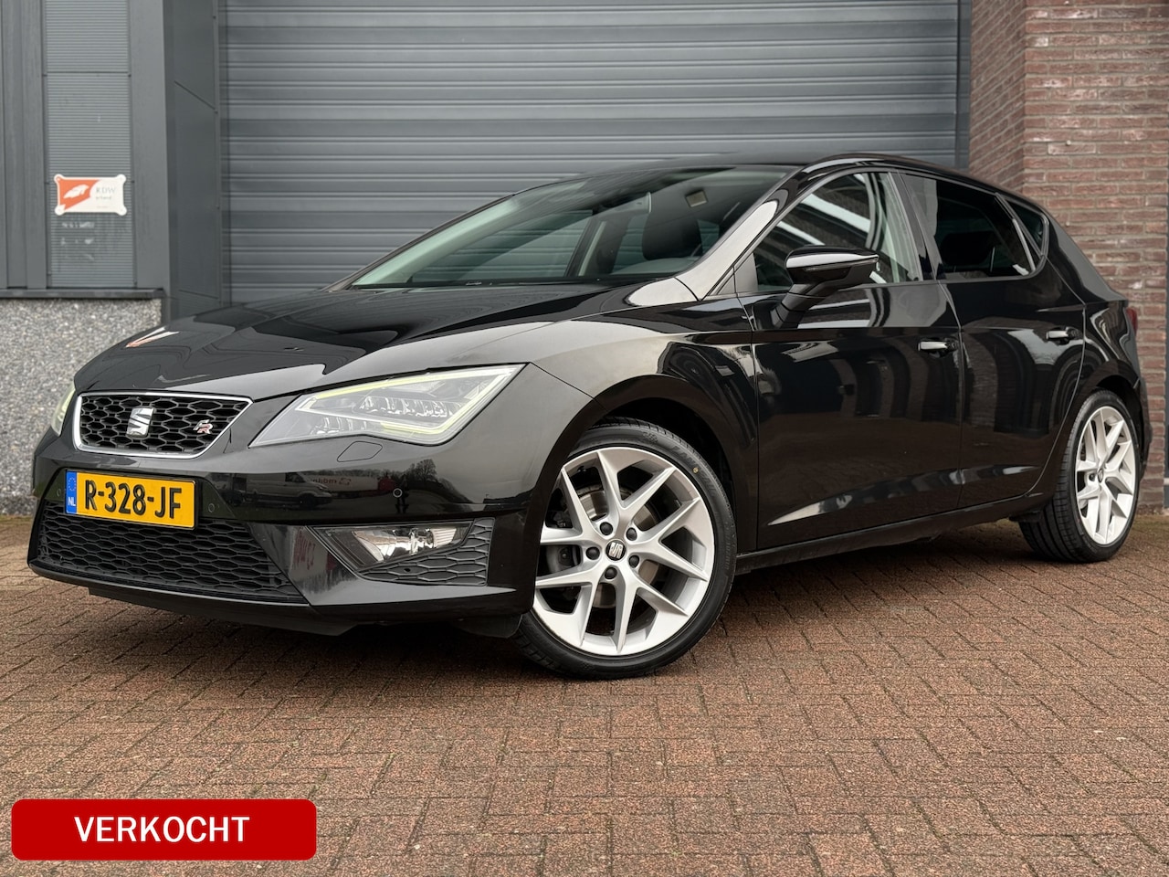 Seat Leon - 1.4 TSI ACT FR Dynamic NAVI | CRUISE | CLIMATE | STOELVERWARMING | PDC | APK 2026! - AutoWereld.nl