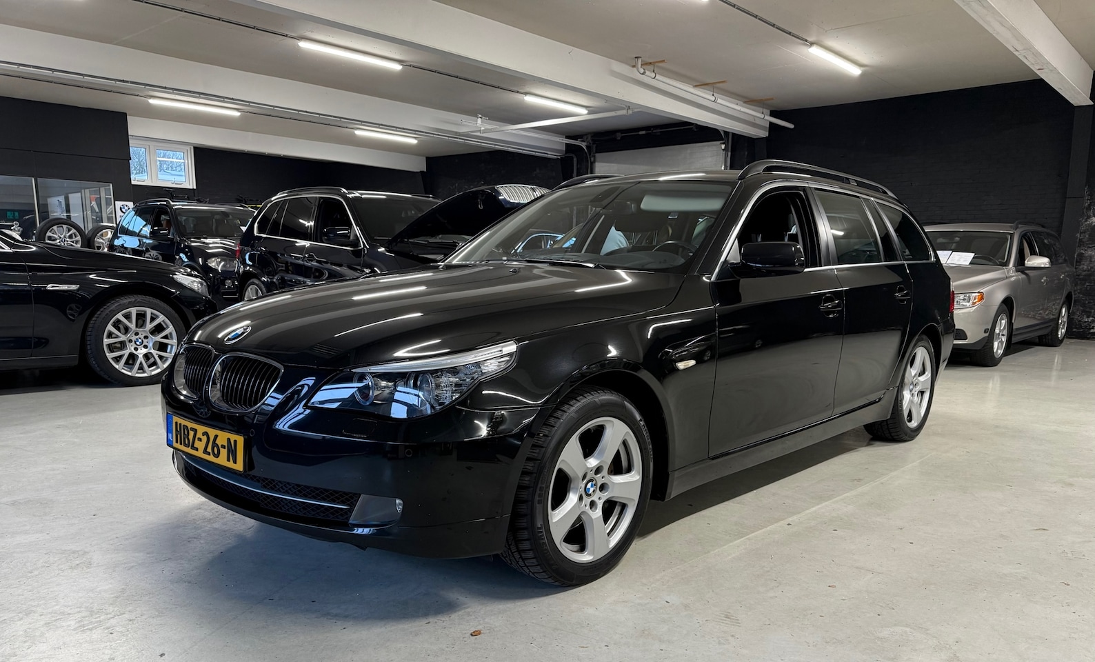 BMW 5-serie Touring - 525xi - Youngtimer - Comf stoel - Head up - AutoWereld.nl