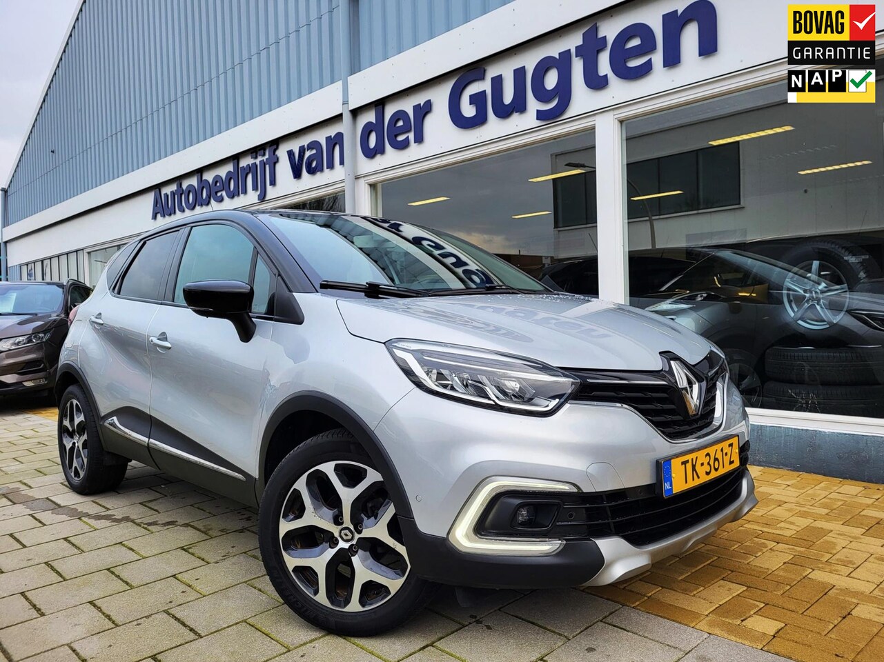 Renault Captur - 0.9 TCe Intens / Cruise Control / Camera / Trekhaak / - AutoWereld.nl