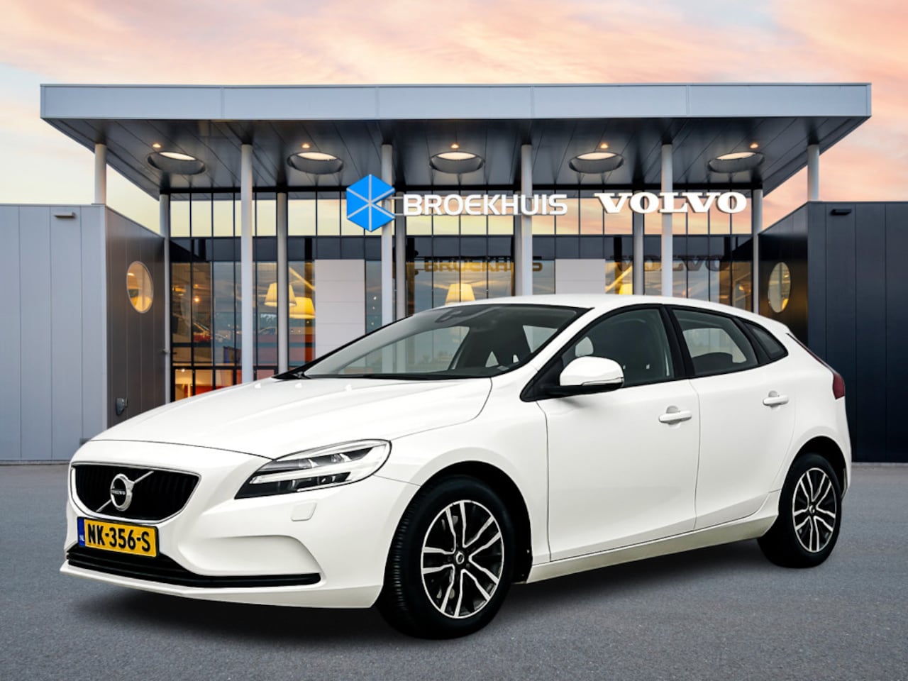 Volvo V40 - 1.5 T2 Nordic 1.5 T2 Nordic+ - AutoWereld.nl