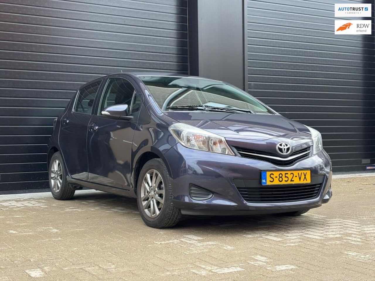 Toyota Yaris - 1.0 VVT-i Aspiration 1.0 VVT-i Aspiration - AutoWereld.nl