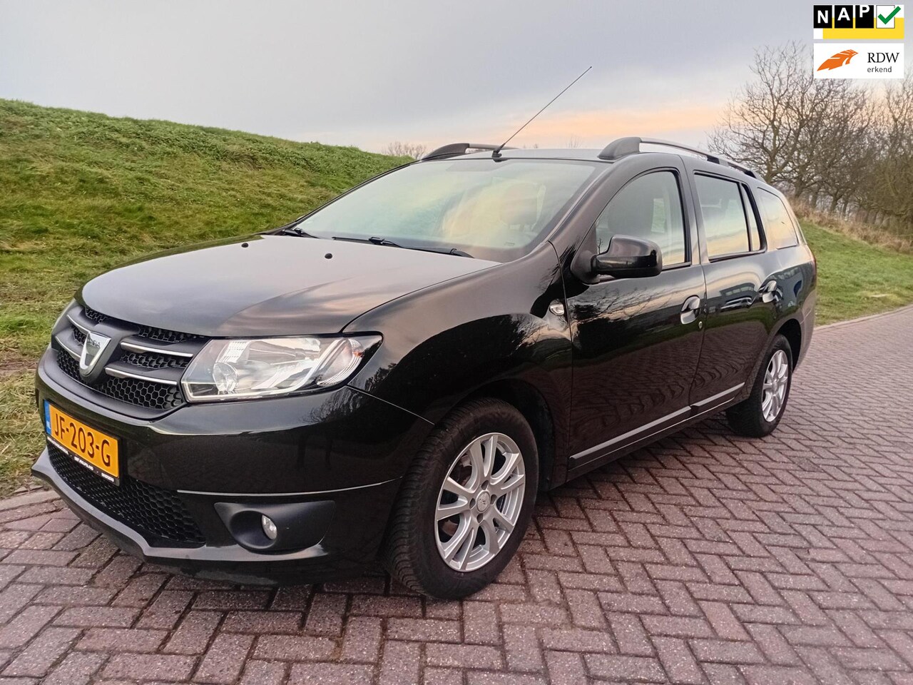 Dacia Logan MCV - 0.9 TCe S&S Prestige Leder 181dkm NAP PDC Navigatie Google Apple USB Stuur & Stoelverwarmi - AutoWereld.nl