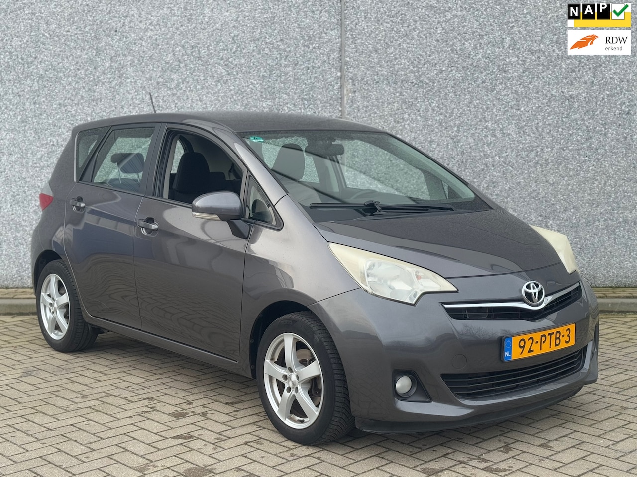 Toyota Verso S - 1.3 VVT-i Aspiration-Airco-Camera-2eEigenaar-Nap - AutoWereld.nl