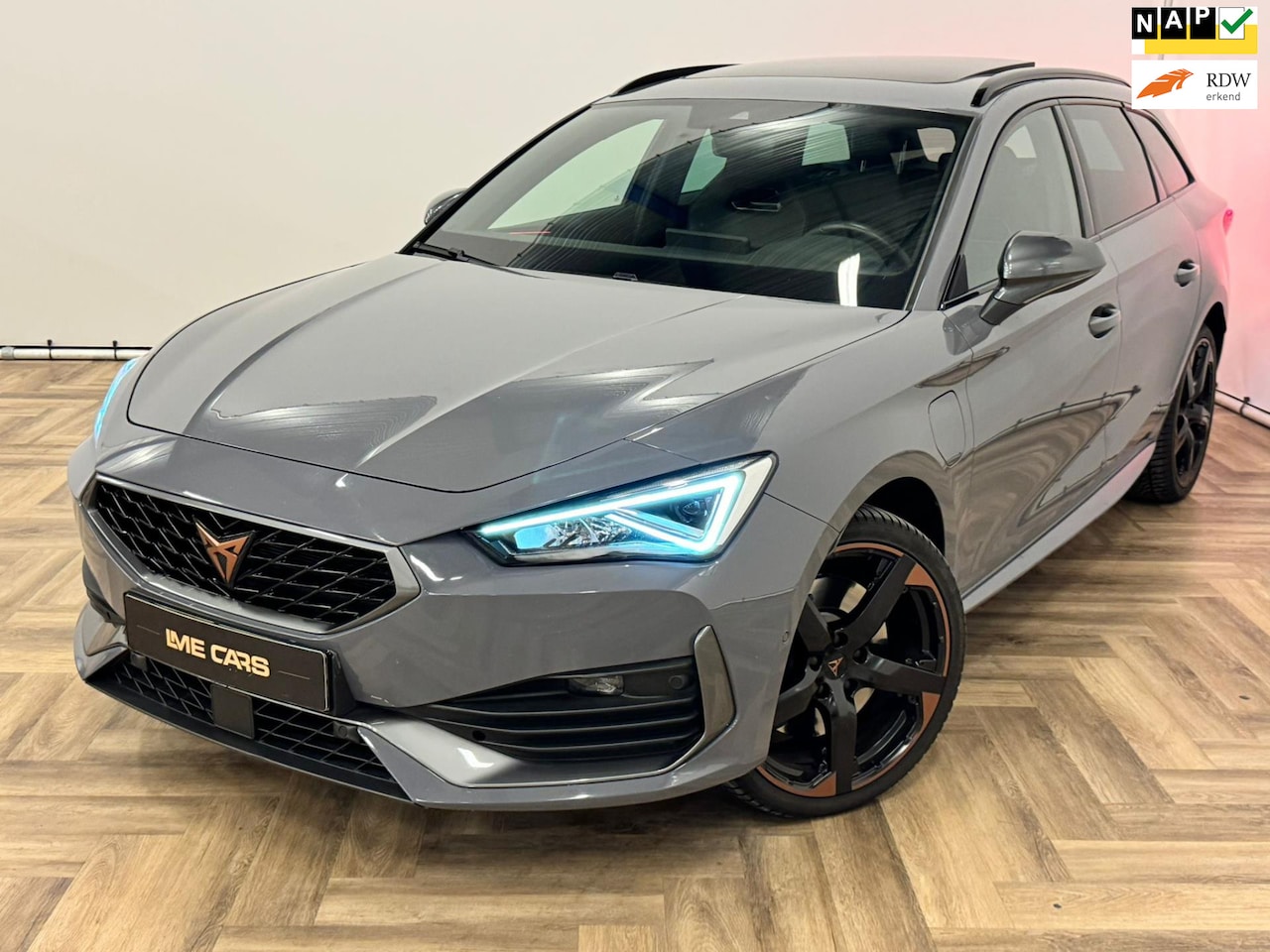 CUPRA Leon Sportstourer - 1.4 e-Hybrid VZ Performance, PANO , SFEER , VOL - AutoWereld.nl