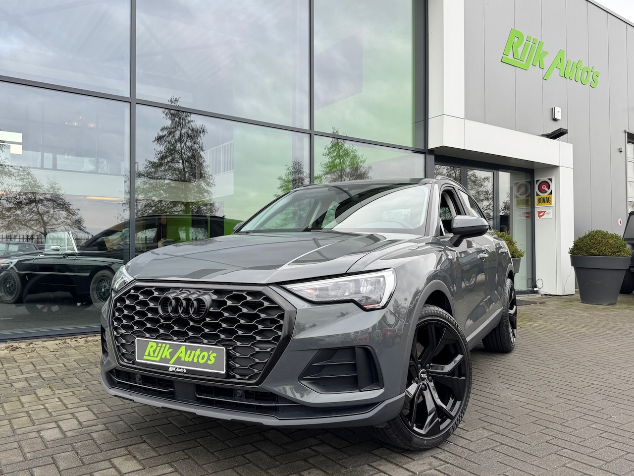 Audi Q3 - 35 TFSI * Stoelverwarming * Camera * Black Pack - AutoWereld.nl