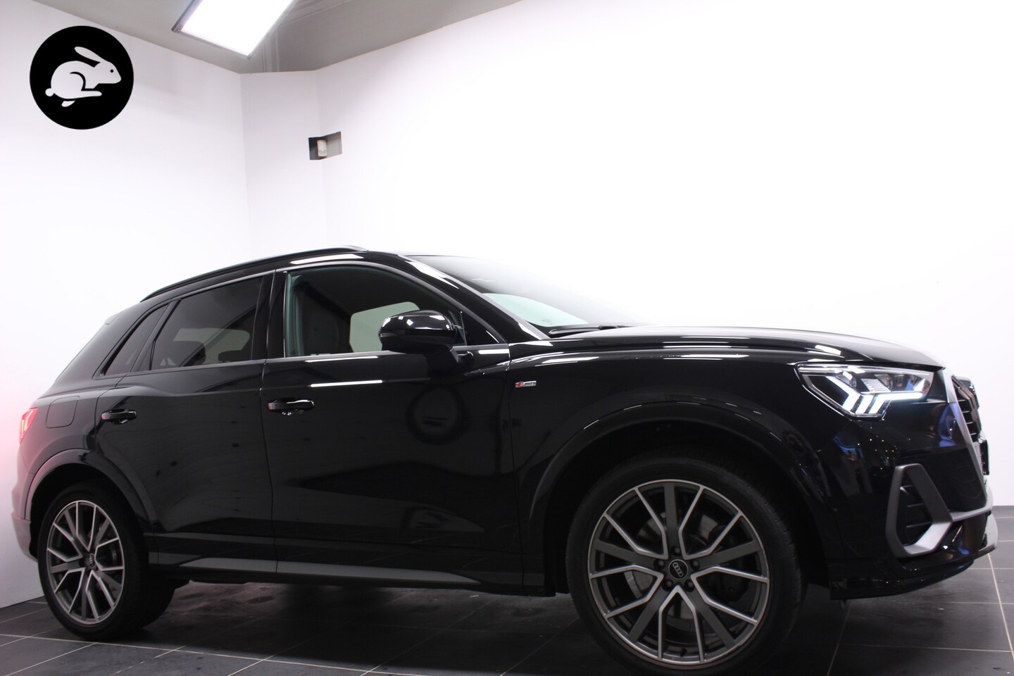 Audi Q3 - 45 TFSI e S-Line/20 inch/Leder/Trekhaak/Acc/Camera - AutoWereld.nl