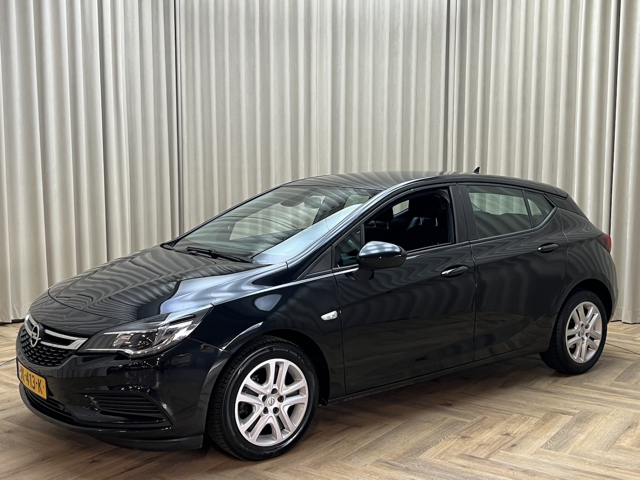 Opel Astra - 1.6 CDTI Edition *Apple Carplay* Airco / Navigatie / Cruise Control / PDC V&A  / Bluetooth - AutoWereld.nl