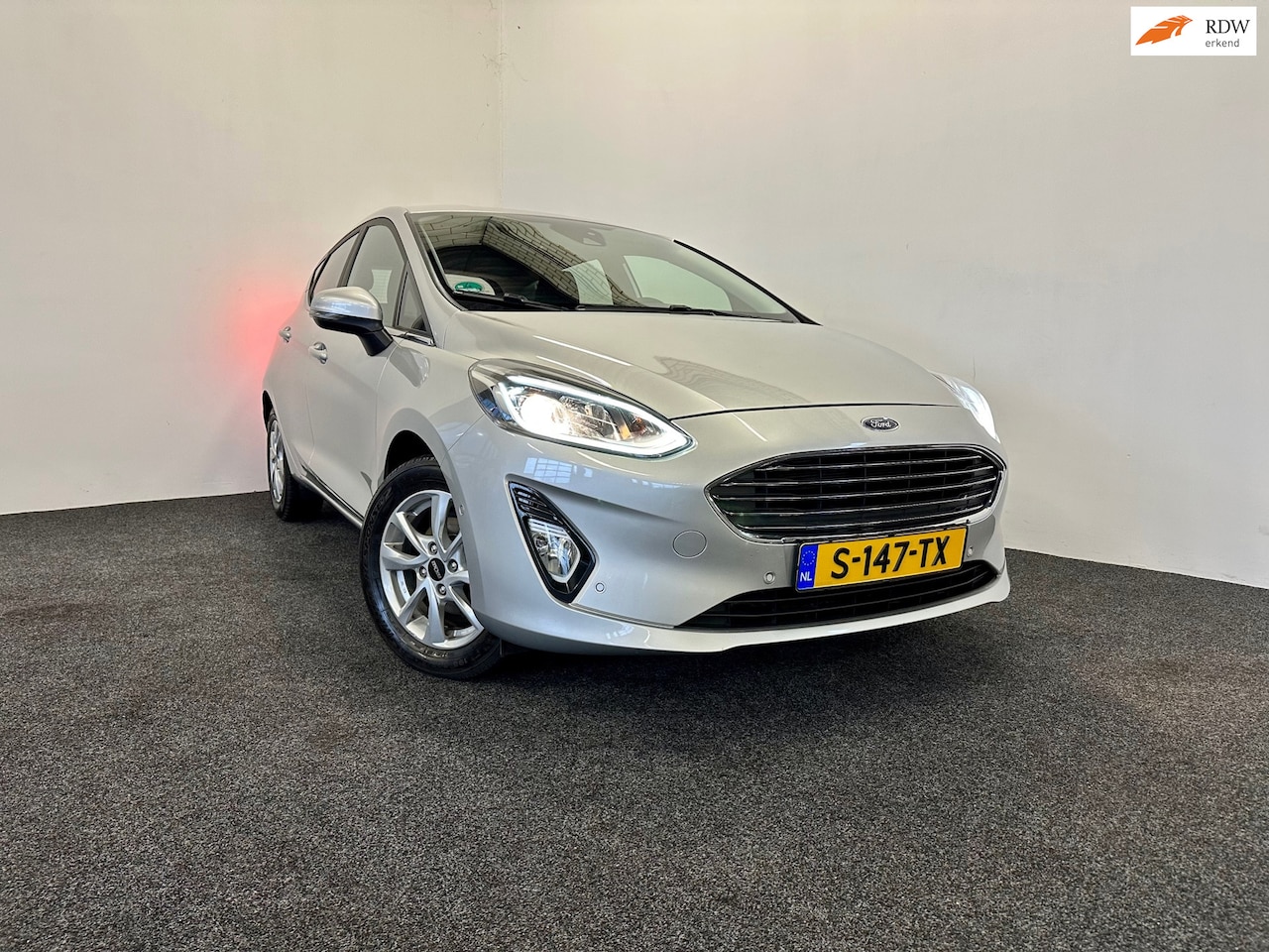 Ford Fiesta - 1.5 TDCi Titanium | LED pakket | CarPlay | park. camera | 5DRS - AutoWereld.nl