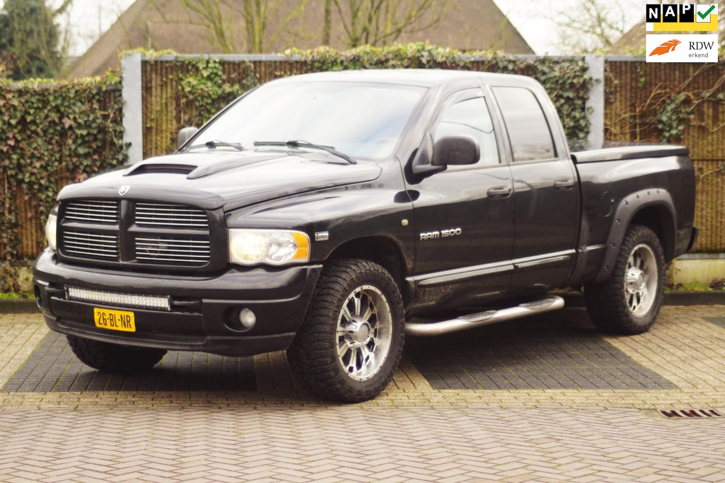 Dodge Ram 1500 - 5.7 Hemi 4WD | LPG | Trekhaak | Laramie |6 persoons | - AutoWereld.nl