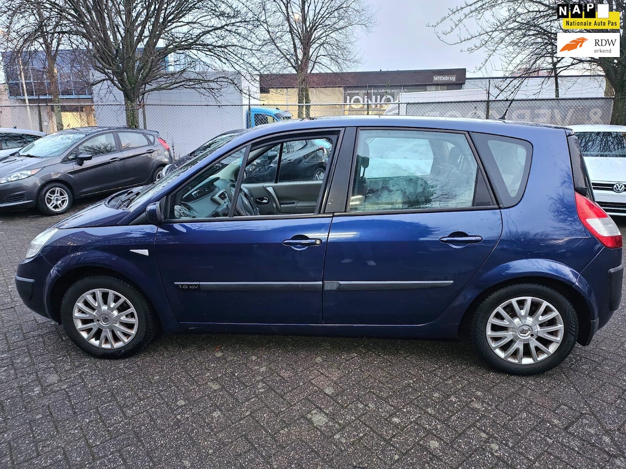 Renault Scénic - 1.6-16V Dynamique Comfort* 2x Panodak* Clima* Trekhaak* Luxe uitvr. - AutoWereld.nl